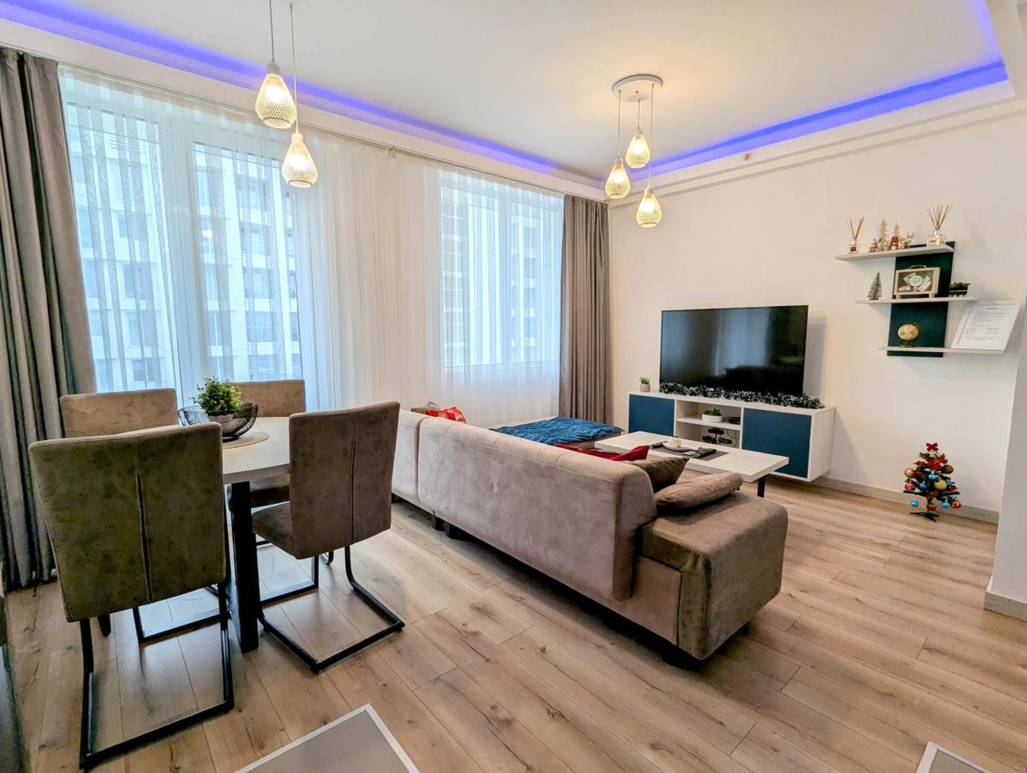 16Th Floor Sky View Condo With Pool And Fitness Скопие Екстериор снимка